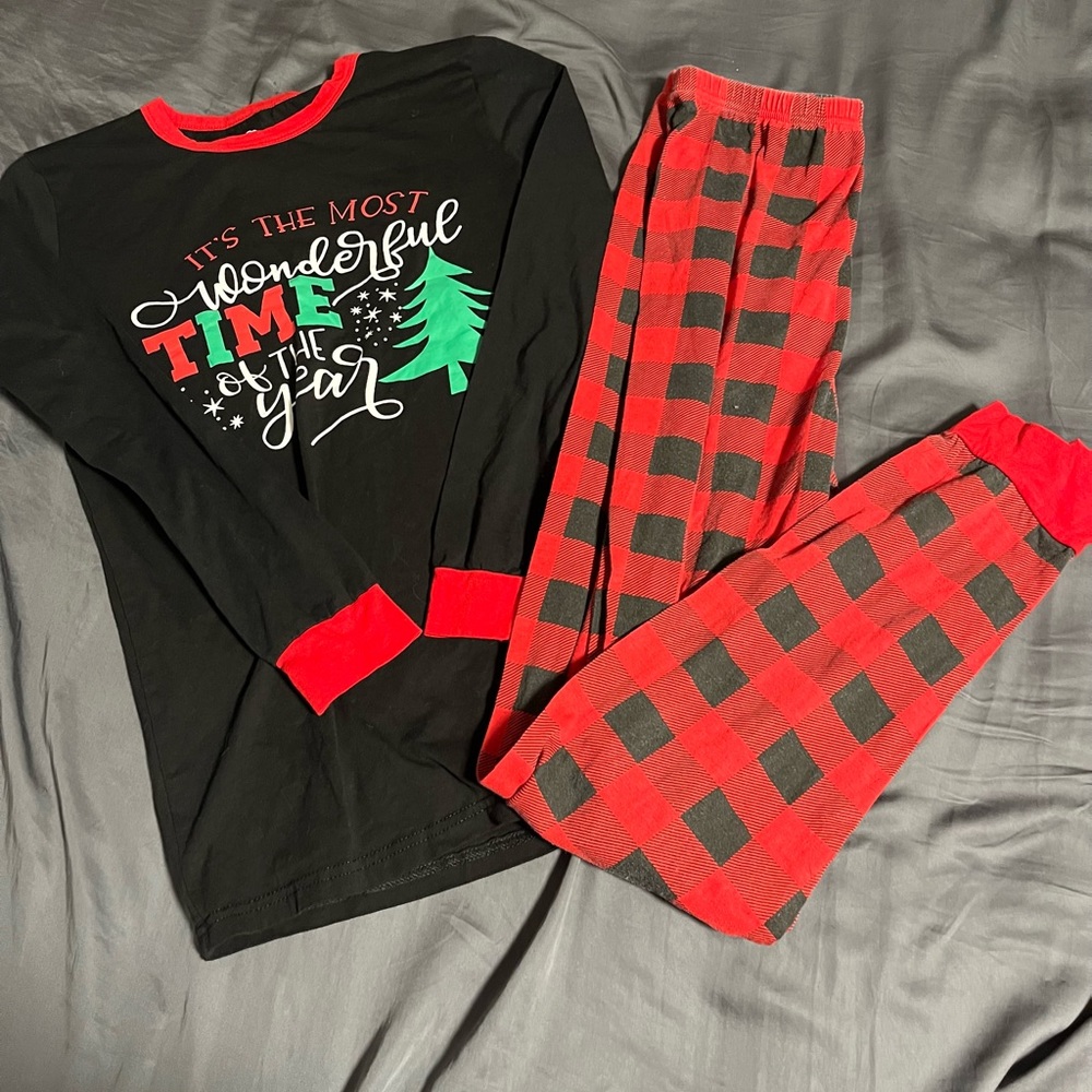 Kid’s christmas pajamas